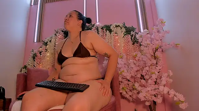 ThiccyLexxy online show from January 12, 12:23 pm