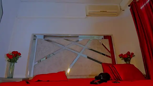 ThiccyLexxy online show from December 17, 12:21 pm