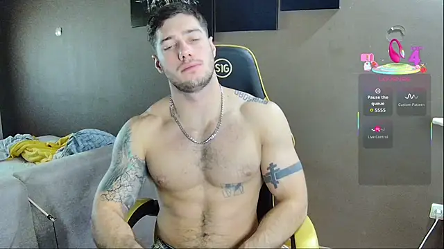 Snapshot of Jason_theGreat chatting on October 22, 5:29 am Jason theGreat online show from October 22, 5:29 am