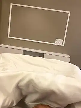 saumon3022 online show from January 11, 5:14 am