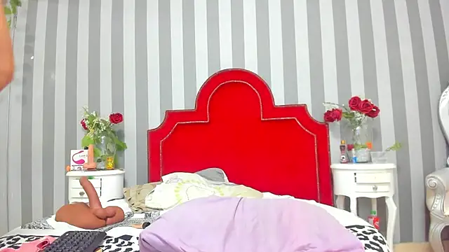 Salomee hernandez online show from December 4, 12:48 pm