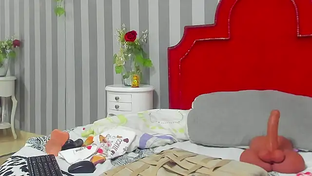 Salomee hernandez online show from September 16, 1:12 pm