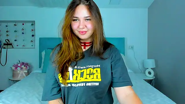 Snapshot of Blush_Beauty__ chatting on September 21, 8:03 pm Blush Beauty online show from September 21, 8:03 pm