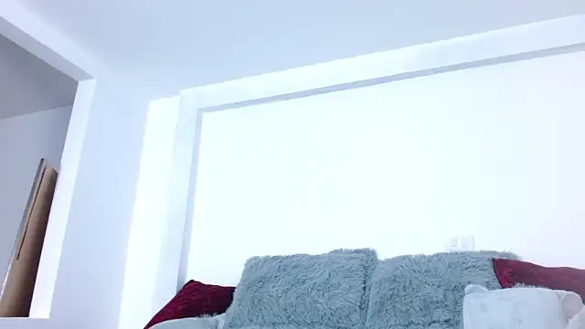 caroline spanky online show from March 3, 4:08 am