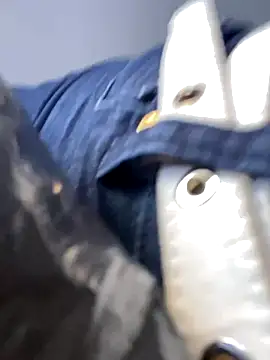 Hannacooper3 online show from November 7, 6:45 pm