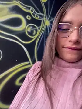 Hannacooper3 online show from December 3, 10:31 pm