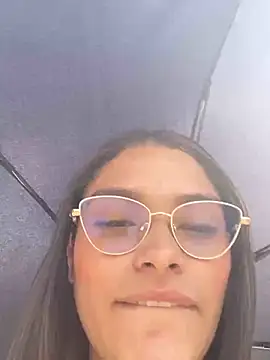 Hannacooper3 online show from November 17, 7:51 pm