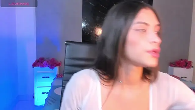 Hannacooper3 online show from September 12, 7:57 pm