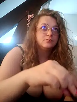 LilouCuriosity online show from November 1, 1:27 pm