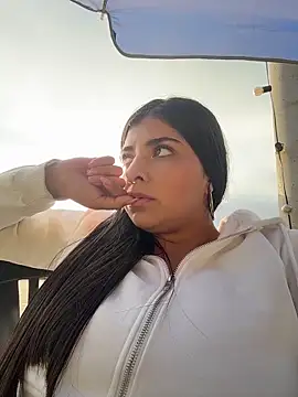 Isaa-Sweet online show from April 15, 10:21 pm