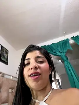 Isaa-Sweet online show from September 23, 8:49 pm