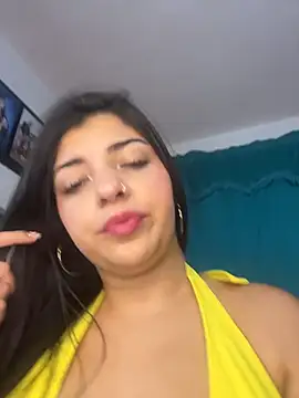 Snapshot of Isaa-Sweet chatting on November 16, 10:20 am Isaa-Sweet online show from November 16, 10:20 am