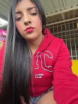 Snapshot of Isaa-Sweet chatting on June 16, 3:56 pm Isaa-Sweet online show from June 16, 3:56 pm