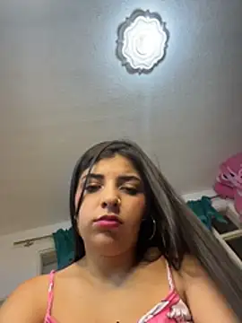 Snapshot of Isaa-Sweet chatting on October 31, 2:13 pm Isaa-Sweet online show from October 31, 2:13 pm