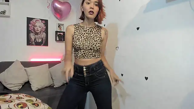anastasia tuya online show from April 3, 1:23 am