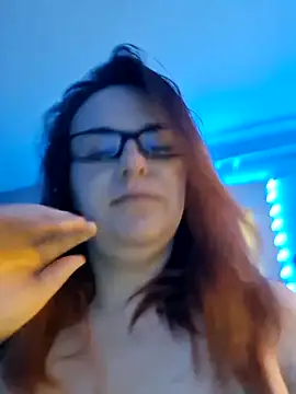 queenpeaches121 online show from March 7, 11:16 am