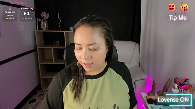 ThaliaBrooks  online show from November 10, 4:17 am