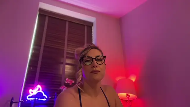 MistresssX online show from May 27, 2:02 pm