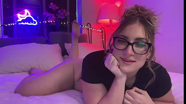 Snapshot of MistresssX chatting on September 30, 3:51 pm MistresssX online show from September 30, 3:51 pm