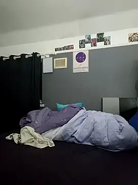 Fxckc4rl3yellis99 online show from June 20, 2:27 am