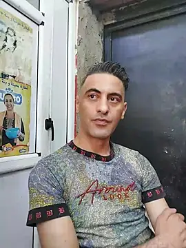 Snapshot of Mahdidido45 chatting on June 25, 12:10 pm Mahdidido45 online show from June 25, 12:10 pm
