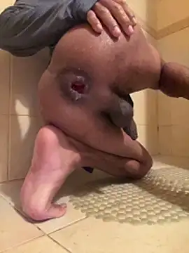 Snapshot of zzlamenos chatting on December 19, 11:07 pm zzlamenos online show from December 19, 11:07 pm