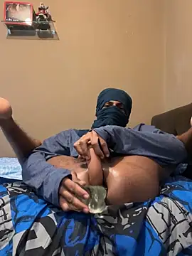 Snapshot of zzlamenos chatting on December 13, 8:15 pm zzlamenos online show from December 13, 8:15 pm