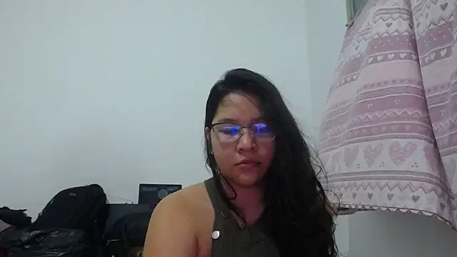 Naia Stant online show from January 10, 11:11 pm
