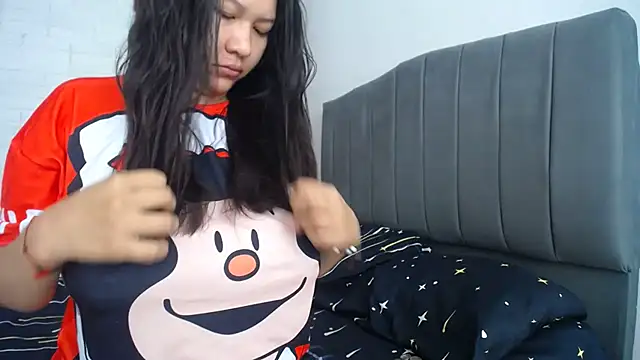 Snapshot of Naia_Stant chatting on September 20, 1:05 pm Naia Stant online show from September 20, 1:05 pm