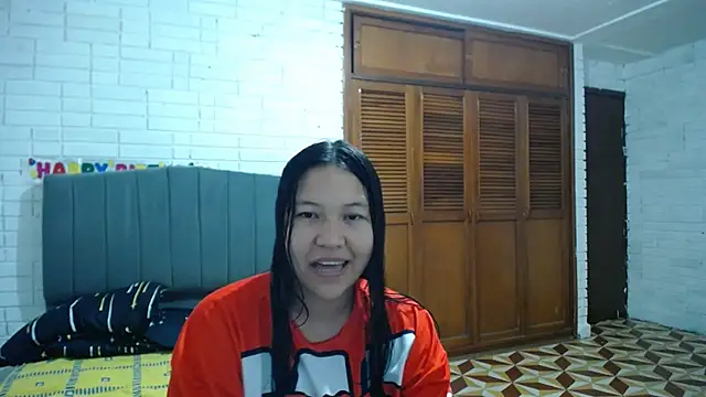 Naia Stant online show from October 23, 11:58 pm