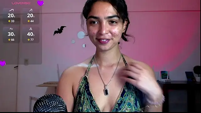 Snapshot of Ariagal chatting on October 30, 10:50 pm Ariagal online show from October 30, 10:50 pm