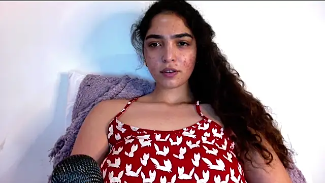 Snapshot of Ariagal chatting on October 8, 3:52 am Ariagal online show from October 8, 3:52 am