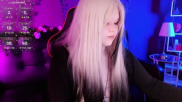 fillisfox  online show from September 17, 3:14 pm