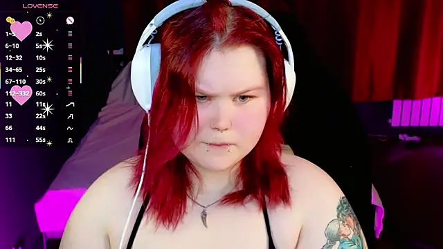 fillisfox  online show from March 26, 4:05 pm