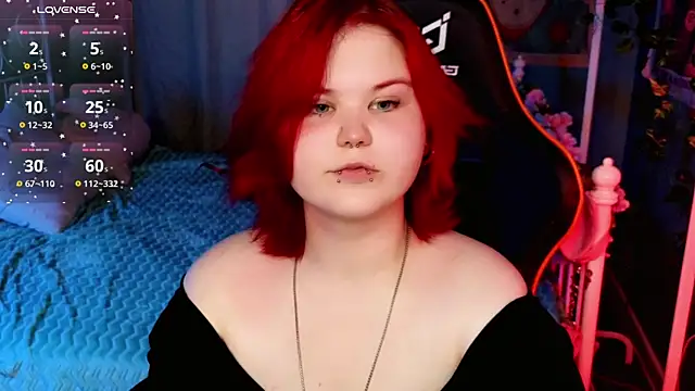 fillisfox  online show from September 10, 3:33 pm