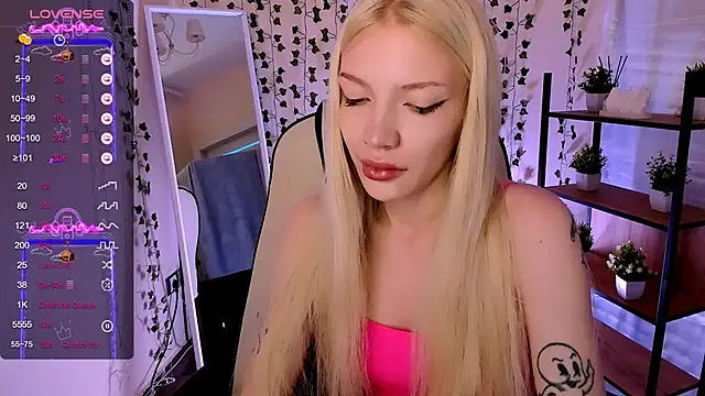 AnyaTaylor  online show from June 2, 2:22 am