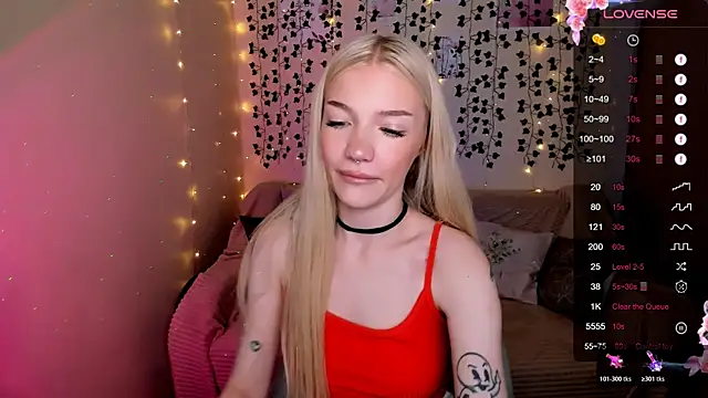 AnyaTaylor  online show from November 4, 2:15 am