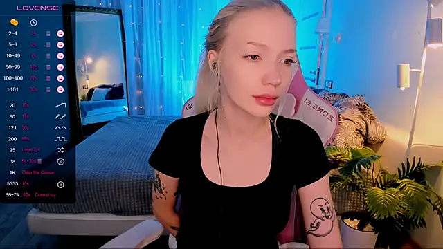 AnyaTaylor  online show from May 24, 2:11 am