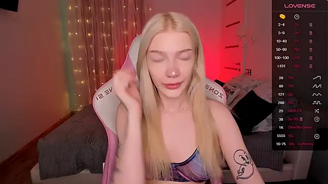 AnyaTaylor  online show from February 8, 2:20 am