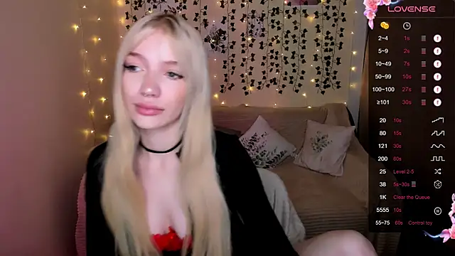 AnyaTaylor  online show from November 18, 2:05 am