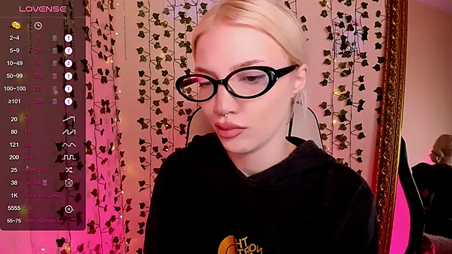 AnyaTaylor  online show from February 25, 2:23 am