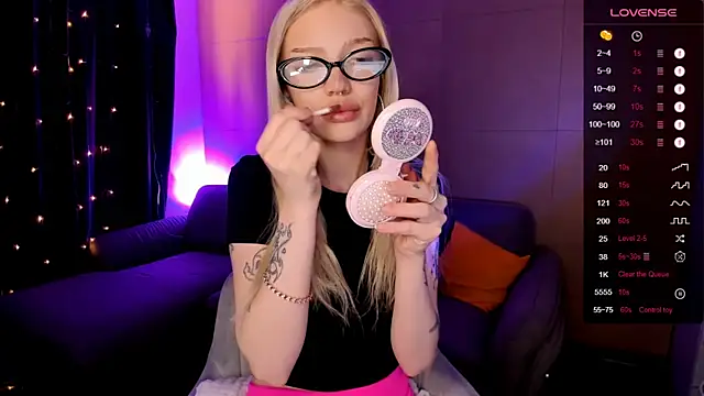 AnyaTaylor  online show from April 2, 1:57 am