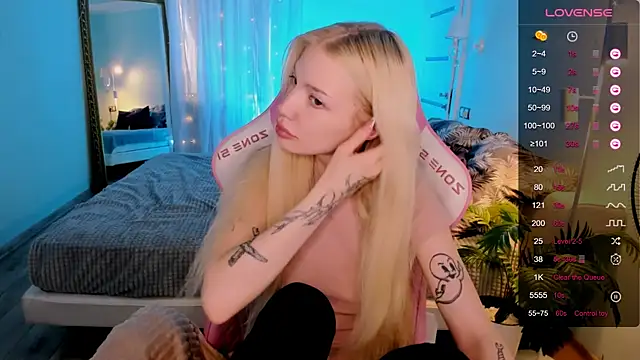 AnyaTaylor  online show from May 31, 2:28 am
