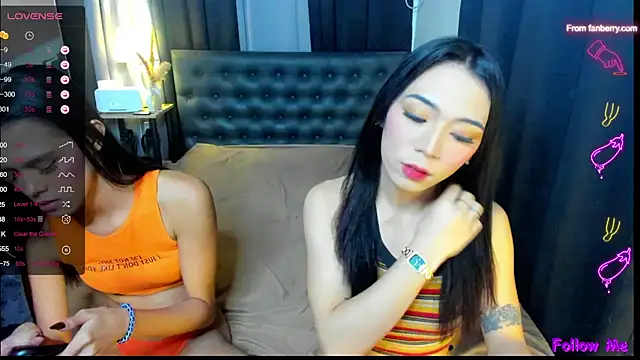 bellamoonlightX online show from January 15, 8:51 am