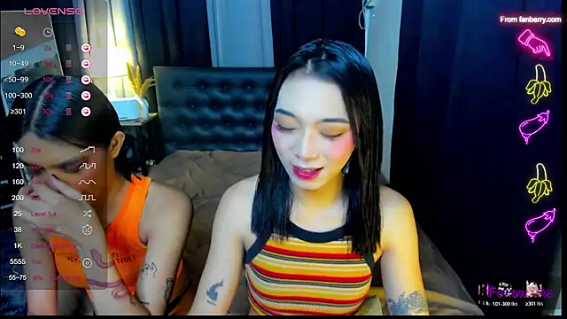 Snapshot of bellamoonlightX chatting on May 19, 8:54 am bellamoonlightX online show from May 19, 8:54 am