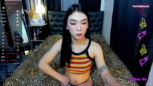 Snapshot of bellamoonlightX chatting on September 18, 1:19 am bellamoonlightX online show from September 18, 1:19 am