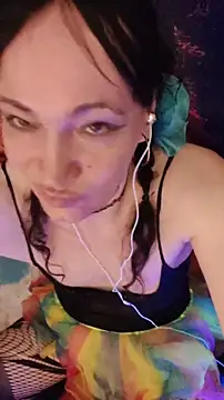 Snapshot of Tselka chatting on November 17, 10:25 pm Tselka online show from November 17, 10:25 pm