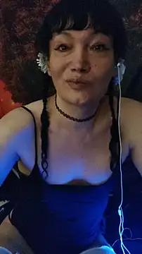 Snapshot of Tselka chatting on October 23, 8:51 pm Tselka online show from October 23, 8:51 pm