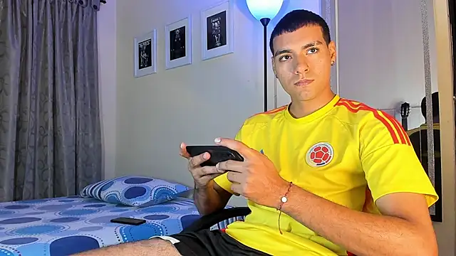 TeamPorn 19 online show from November 20, 3:40 am