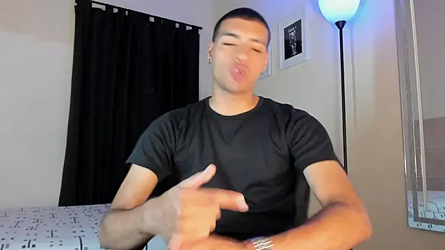 TeamPorn 19 online show from October 29, 7:02 pm